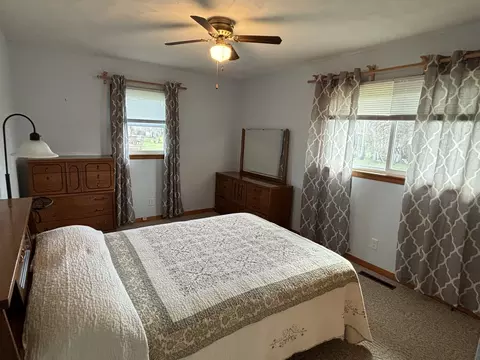 Bedroom - 212 Darrell St, Henry, IL 61537 photo 3 of 6