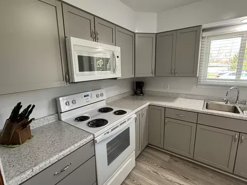 Kitchen - 212 Darrell St, Henry, IL 61537 photo 1 of 3
