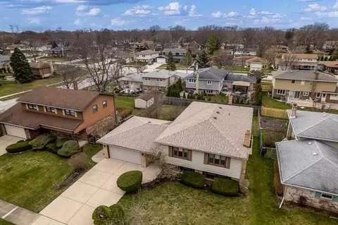 1024 S Grace St, Mount Prospect, IL 60056