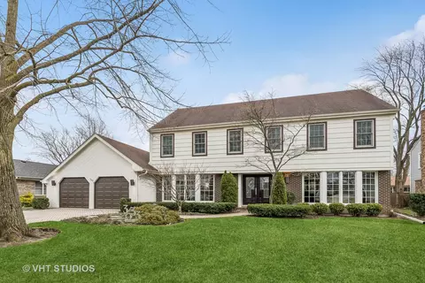 3633 Bernay Dr, Northbrook, IL 60062