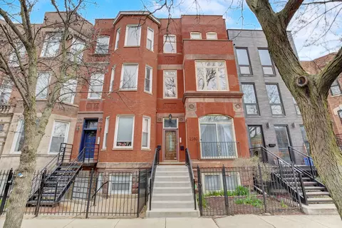 2250 W Adams St #2, Chicago, IL 60612