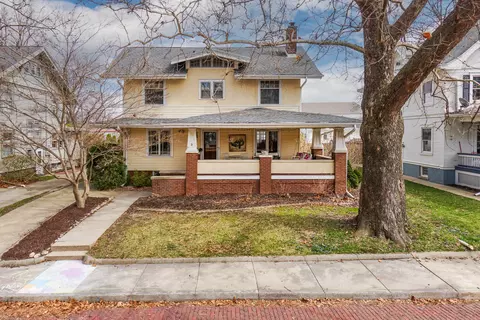9 White Pl, Bloomington, IL 61701 photo 54