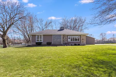 85 Osage Ct, Oswego, IL 60543