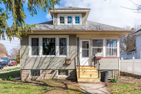 508 S 7th St, Dekalb, IL 60115