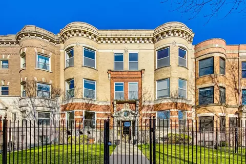 4613 N Beacon St #1, Chicago, IL 60640