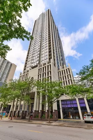 1122 N Clark St #3109, Chicago, IL 60610
