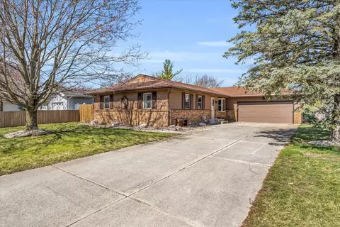 1019 Oakcrest Dr, Rantoul, IL 61866