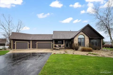 15640 Douglas Ave, Sandwich, IL 60548