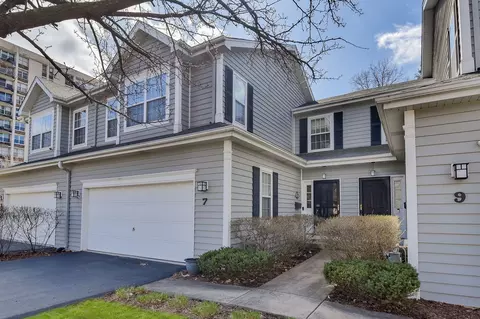 7 W Grove St, Lombard, IL 60148