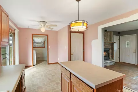 1111 Florence St, Mchenry, IL 60051 photo 4
