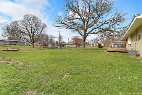 1111 Florence St, Mchenry, IL 60051 photo 17