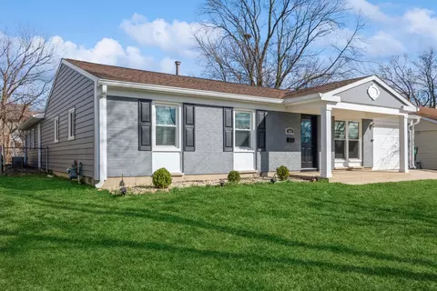 601 Newberry Dr, Streamwood, IL 60107