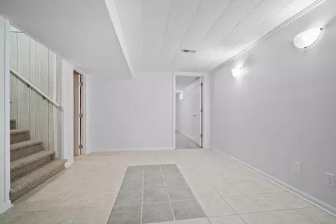 Entry Way - 20232 Us Highway 150, Downs, IL 61736 photo 4 of 4