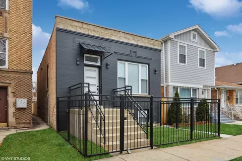 4330 W Walton St, Chicago, IL 60651