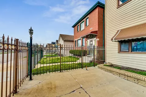 1628 W 32nd St, Chicago, IL 60608 photo 4