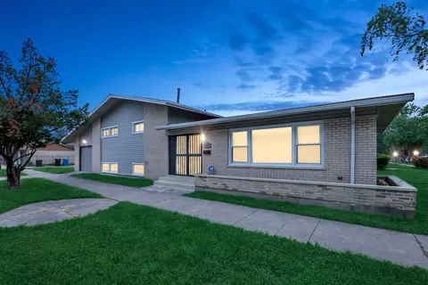 11601 S Bishop St, Chicago, IL 60643