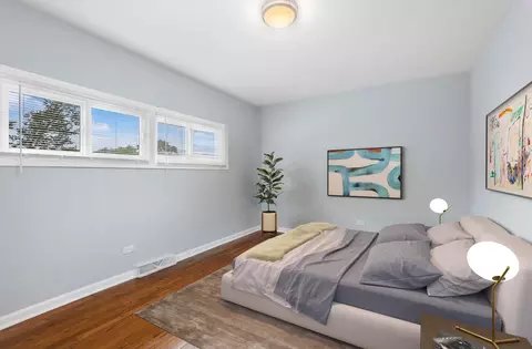 Bedroom - 11601 S Bishop St, Chicago, IL 60643 photo 1 of 1