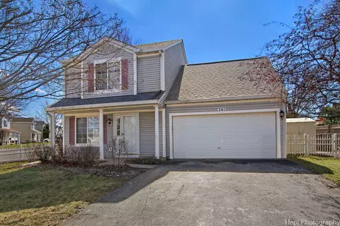 261 E Palm Ct, Round Lake Beach, IL 60073