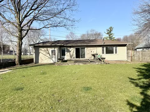 Exterior - 746 1st Ave, Ottawa, IL 61350 photo 1 of 3