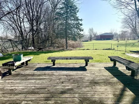 Exterior - 746 1st Ave, Ottawa, IL 61350 photo 3 of 3