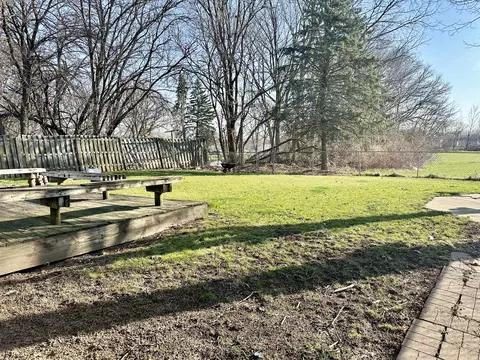 Exterior - 746 1st Ave, Ottawa, IL 61350 photo 2 of 3