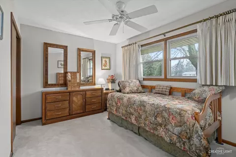 Bedroom - 1707 Hickory Dr, Sleepy Hollow, IL 60118 photo 3 of 4
