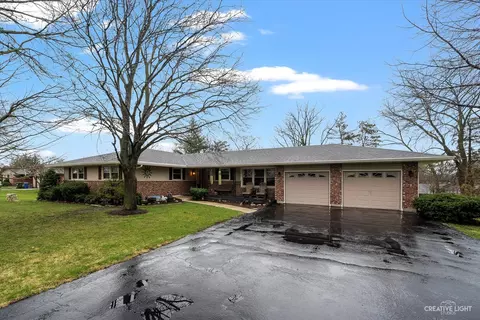 Exterior - 1707 Hickory Dr, Sleepy Hollow, IL 60118 photo 2 of 7