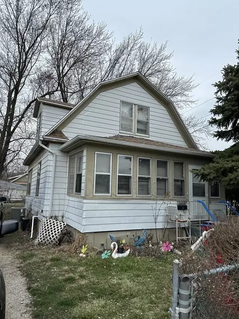 1113 N Market St, Champaign, IL 61820