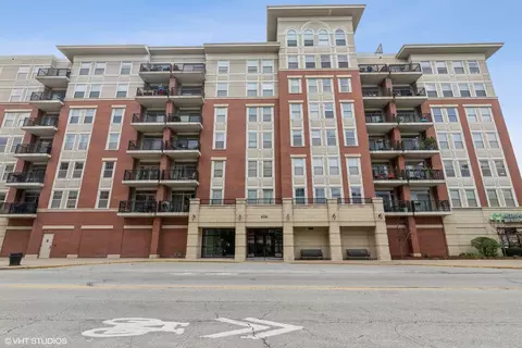656 Pearson St #309, Des Plaines, IL 60016