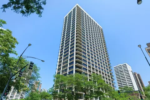 88 W Schiller St #2901L, Chicago, IL 60610