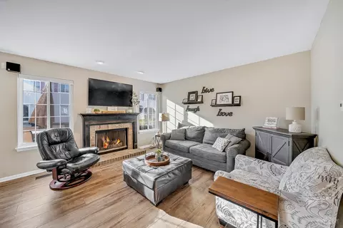 10858 Cape Cod Ln, Huntley, IL 60142 photo 5