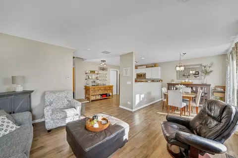 10858 Cape Cod Ln, Huntley, IL 60142 photo 6