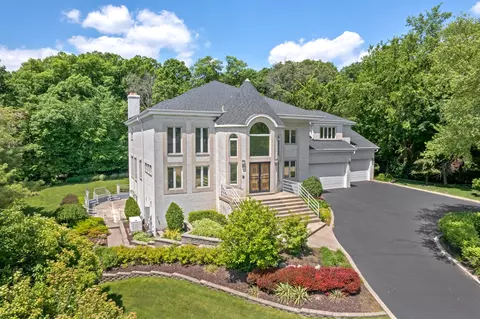 1002 S Butternut Cir, Frankfort, IL 60423