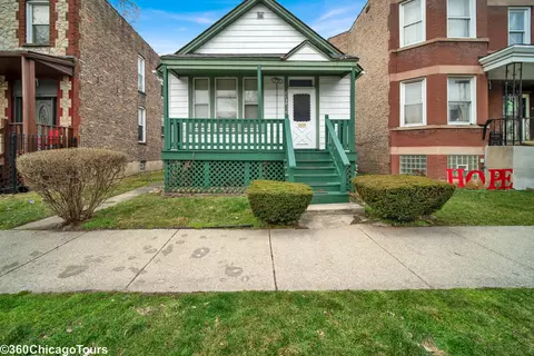 7130 S Cornell Ave, Chicago, IL 60649