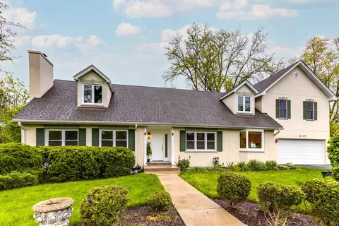 2117 Winnetka Ave, Northfield, IL 60093