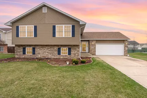 6599 Timberwood Ave, Portage, IN 46368