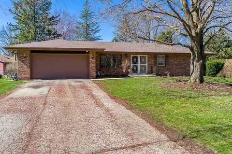 6371 Columbine Blvd, Rockford, IL 61108