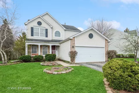 5512 Alexandria Dr, Lake In The Hills, IL 60156