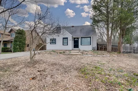 1703 Stoddard Ave, Wheaton, IL 60187 photo 2