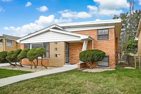 2438 Belleview Ave, Westchester, IL 60154