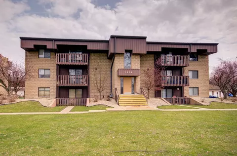 1484 N Rock Run Dr #3B, Crest Hill, IL 60403