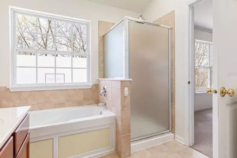 372 Vaughn Cir, Aurora, IL 60502 photo 14