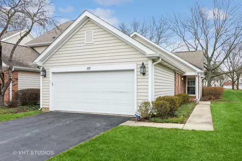 111 Whitman Dr, Schaumburg, IL 60173