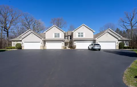 Exterior - 948 Treeline Ct, Lockport, IL 60441 photo 2 of 6