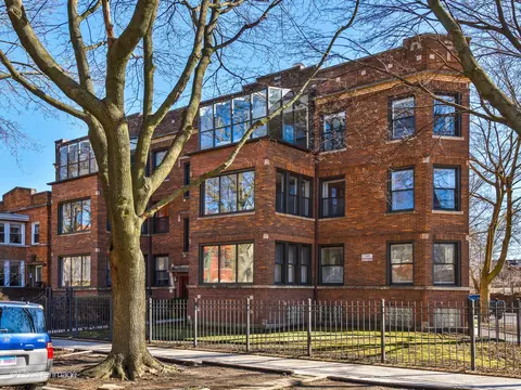 2737 W Leland Ave #2W, Chicago, IL 60625