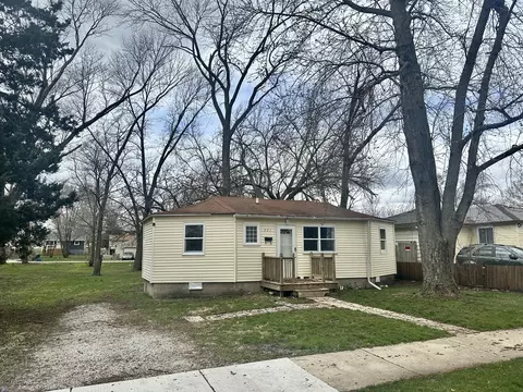 771 N Cottage Ave, Kankakee, IL 60901
