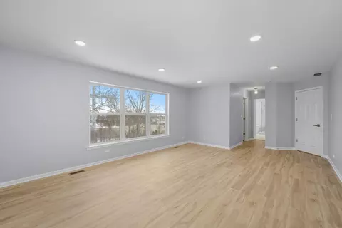 Other - 5336 Shotkoski Dr, Hoffman Estates, IL 60192 photo 4 of 6
