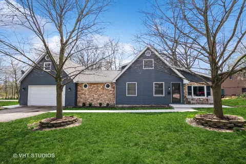 212 Elm St, New Lenox, IL 60451