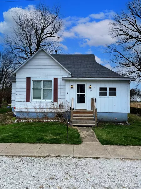 101 N Pearl St, Milford, IL 60953