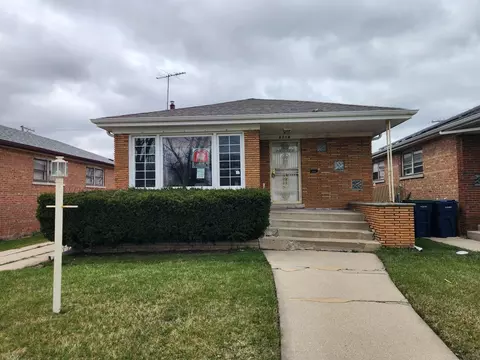 8718 S Troy Ave, Evergreen Park, IL 60805